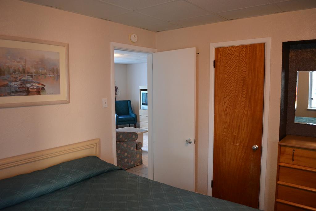 Royal Court Motel Wildwood Exterior photo